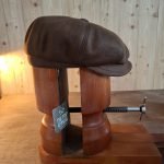 gorra dealer de perfil